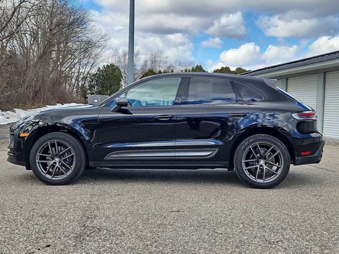 Certified 2025 Porsche Macan Turbo AWD/4WD image 2