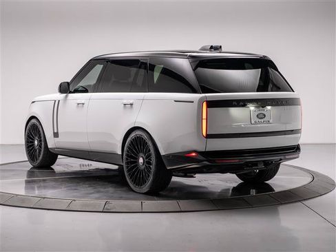 Used 2025 Land Rover Range Rover Long Wheelbase SE AWD/4WD image 3