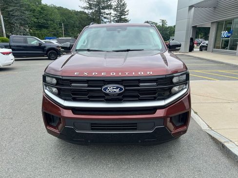 New 2027 Ford Expedition Platinum w/ Driver's Package AWD/4WD image 2