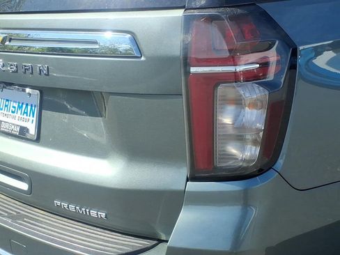 Used 2023 Chevrolet Suburban Premier AWD/4WD image 8