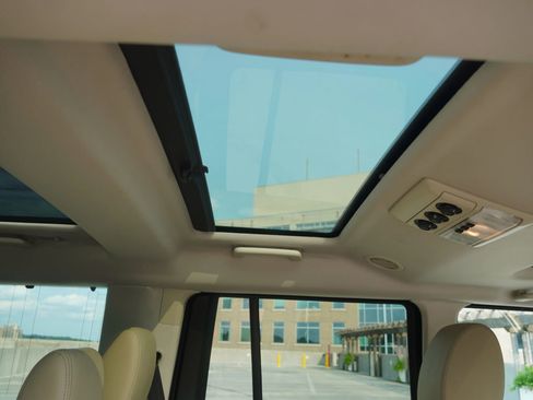 Used 2015 Land Rover LR4 HSE LUX image 5