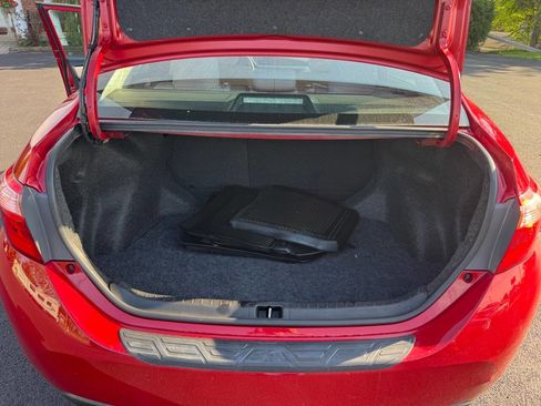 Used 2019 Toyota Corolla LE FWD image 17