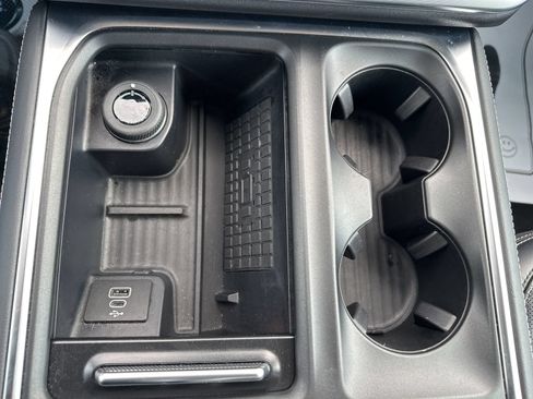 Used 2025 Ford Expedition Max Platinum AWD/4WD image 17