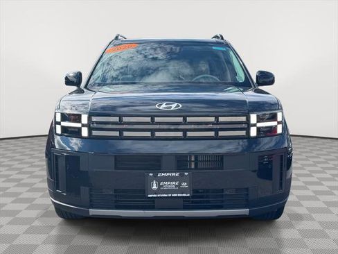 Used 2025 Hyundai Santa Fe SEL image 2