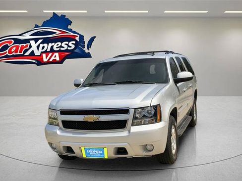 Used 2013 Chevrolet Suburban LT AWD/4WD image 2