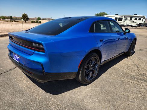 New 2026 Dodge Charger R/T image 5