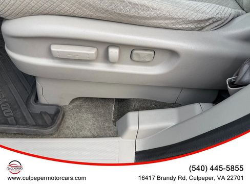 Used 2016 Honda Odyssey SE image 8
