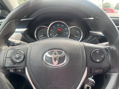 Used 2015 Toyota Corolla LE FWD image 11