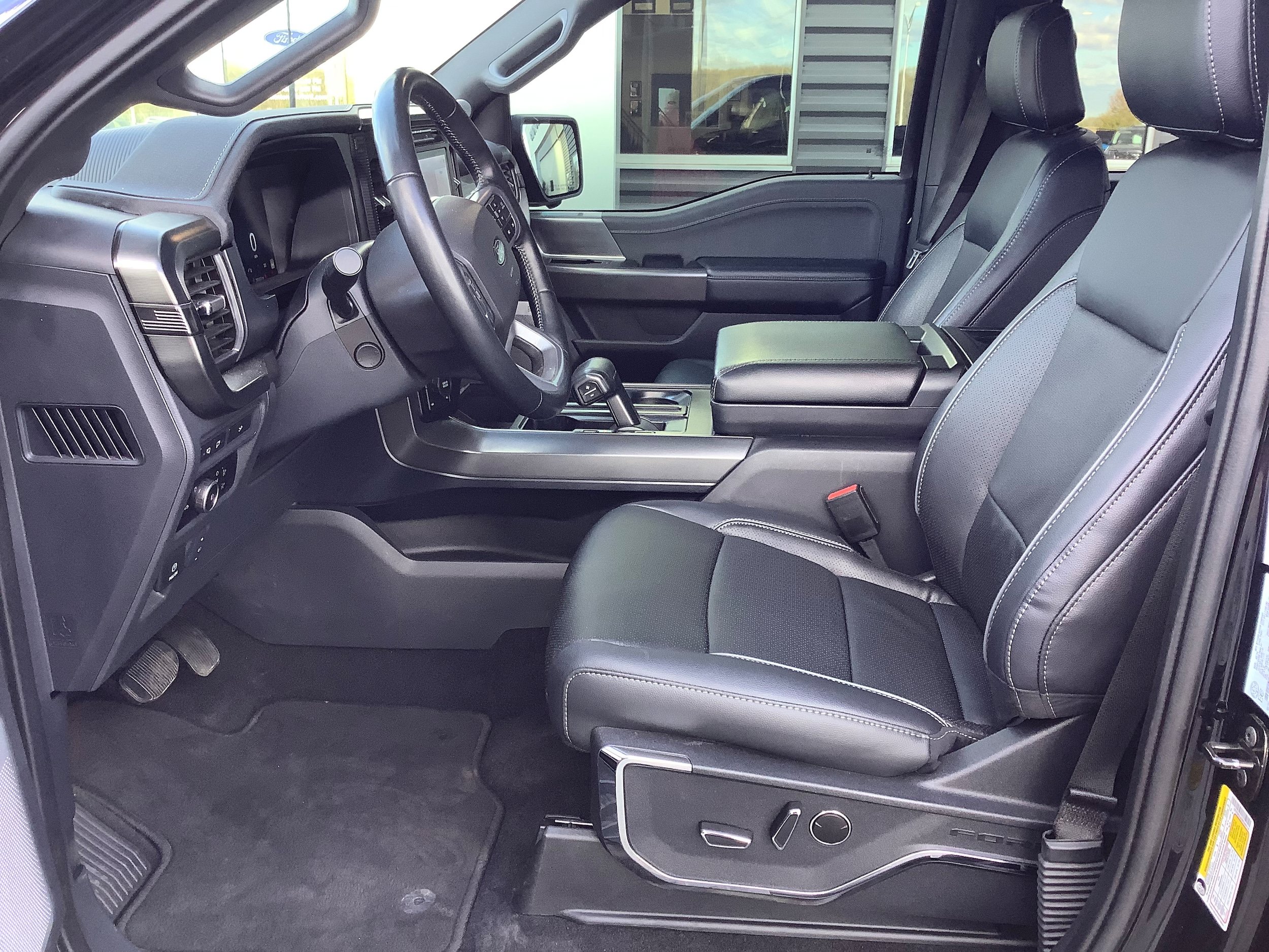 Used 2024 Ford F150 Lariat w/ Equipment Group 502A High AWD/4WD image 9