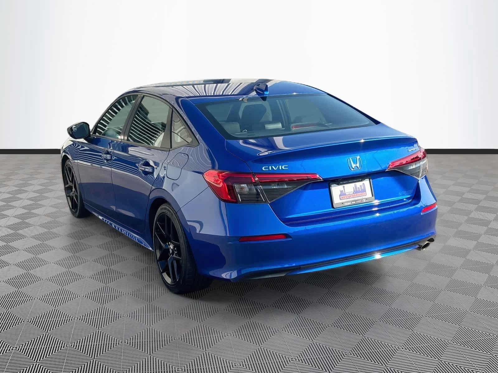 Used 2023 Honda Civic Sport image 7