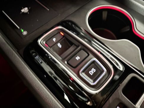 Certified 2025 Honda Pilot Black Edition image 19