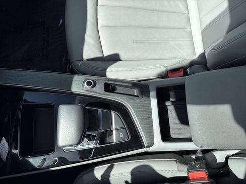 Used 2020 Audi A4 2.0T allroad Premium Plus AWD/4WD image 26