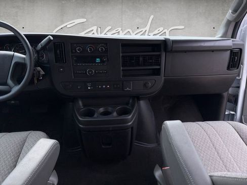Certified 2025 Chevrolet Express 3500 LT w/ LT Preferred Equipment Group RWD image 3