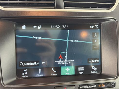 Used 2017 Ford Explorer XLT w/ Equipment Group 202A AWD/4WD image 22