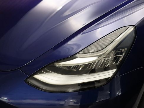 Used 2018 Tesla Model 3 Long Range image 6