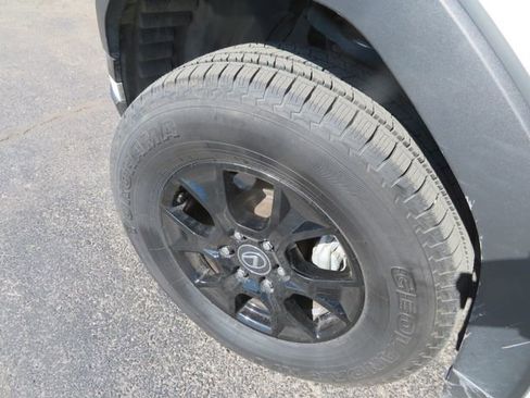 Used 2024 Lexus GX 550 Overtrail image 9