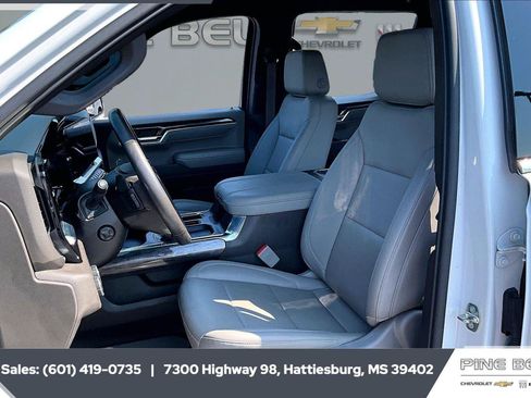Used 2023 Chevrolet Silverado 1500 LTZ AWD/4WD image 19