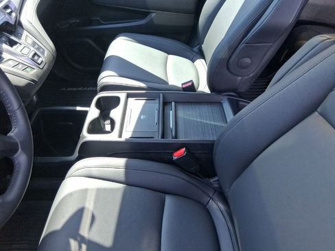 Used 2025 Honda Odyssey EX-L image 10