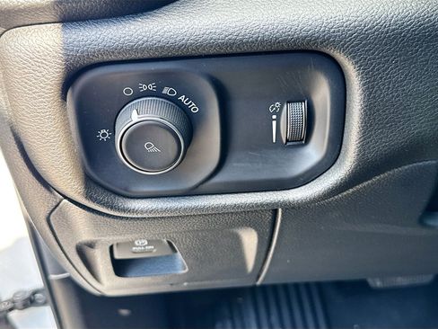 Used 2023 RAM 1500 Big Horn AWD/4WD image 22