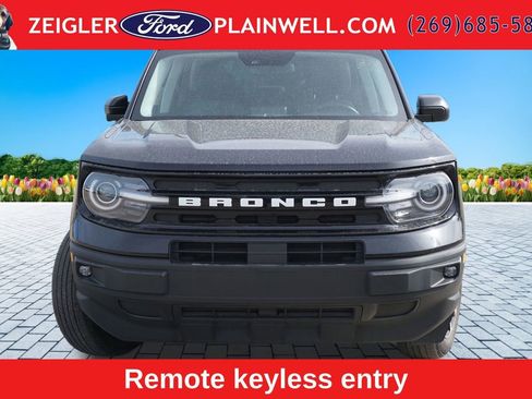 Used 2023 Ford Bronco Sport Outer Banks w/ Tech Package AWD/4WD image 8
