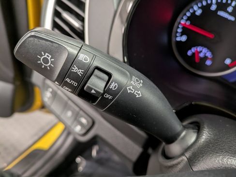 Certified 2022 Kia Seltos SX w/ Sunroof Package image 17