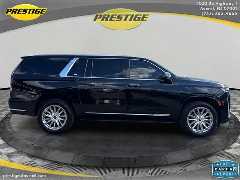 Used 2023 Cadillac Escalade ESV Premium Luxury AWD/4WD image 4