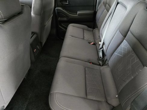 Used 2026 Nissan Frontier SV w/ SV Convenience Package RWD image 29