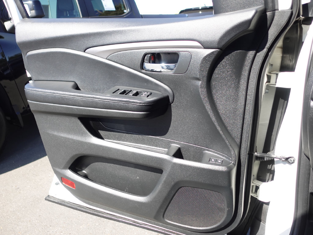 Used 2017 Honda Pilot EX-L image 18
