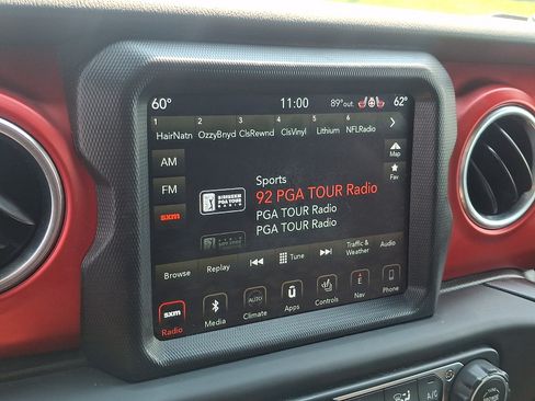 Used 2019 Jeep Wrangler Unlimited Rubicon AWD/4WD image 16