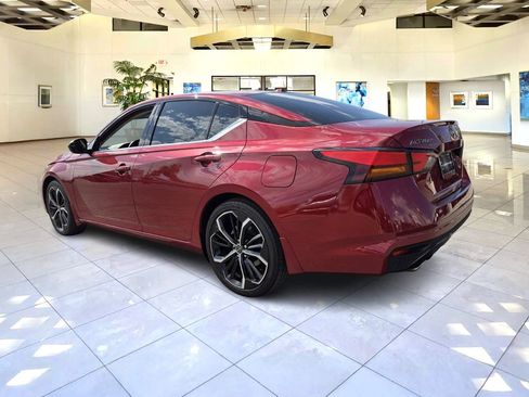 Certified 2024 Nissan Altima 2.5 SR image 5