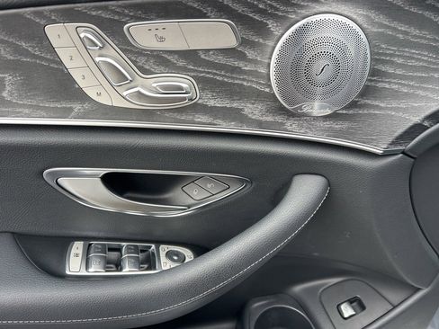 Used 2021 Mercedes-Benz E 350 Sedan image 4