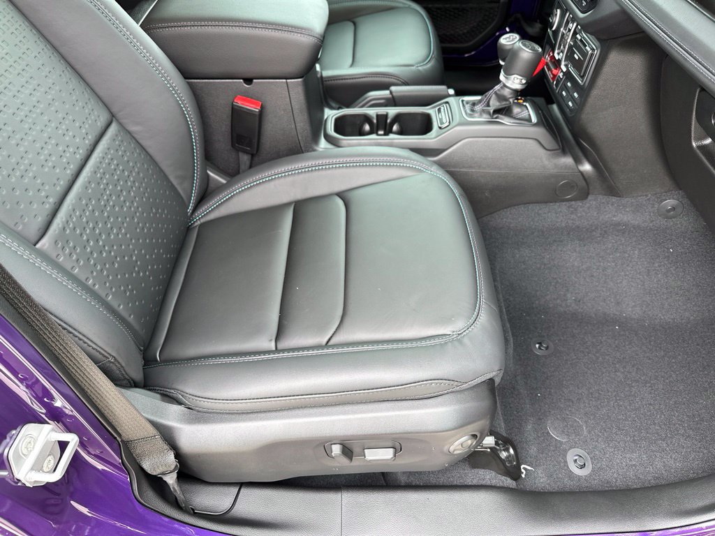New 2026 Jeep Gladiator Sport AWD/4WD image 13