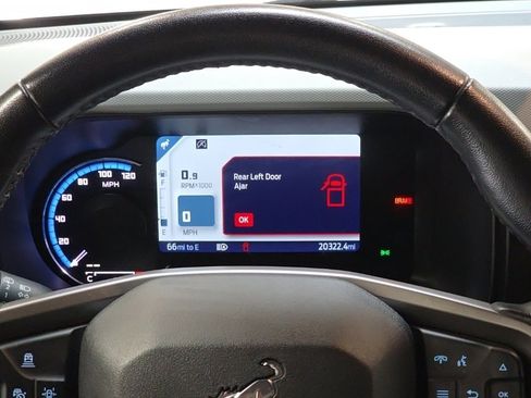 Used 2022 Ford Bronco Badlands image 20