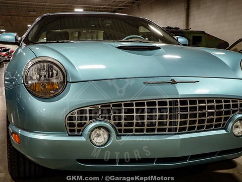 Used 2002 Ford Thunderbird Deluxe image 20