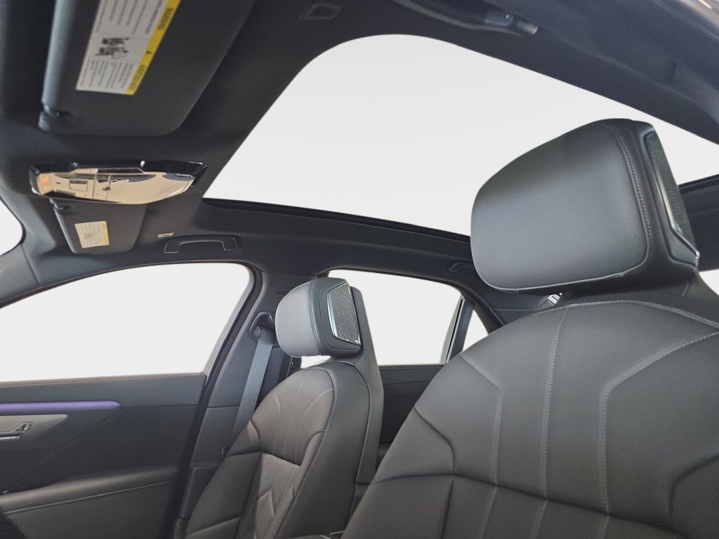 New 2027 BMW 740i w/ Executive Package RWD image 20