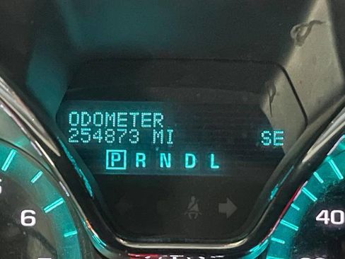 Used 2015 Chevrolet Traverse LT image 40