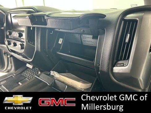 Used 2018 Chevrolet Silverado 1500 LT w/ All Star Edition AWD/4WD image 27