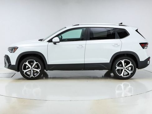 New 2025 Volkswagen Taos SEL image 2