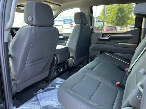 New 2026 GMC Sierra 1500 Elevation image 8