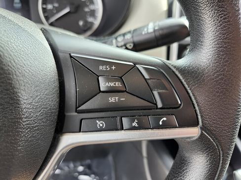 Used 2020 Nissan Versa SV image 19