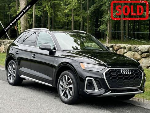 Used 2023 Audi Q5 2.0T Premium w/ Convenience Package AWD/4WD image 1