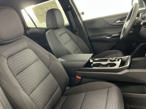 New 2026 Chevrolet Equinox LT w/ Safety and Technology Package AWD/4WD image 10