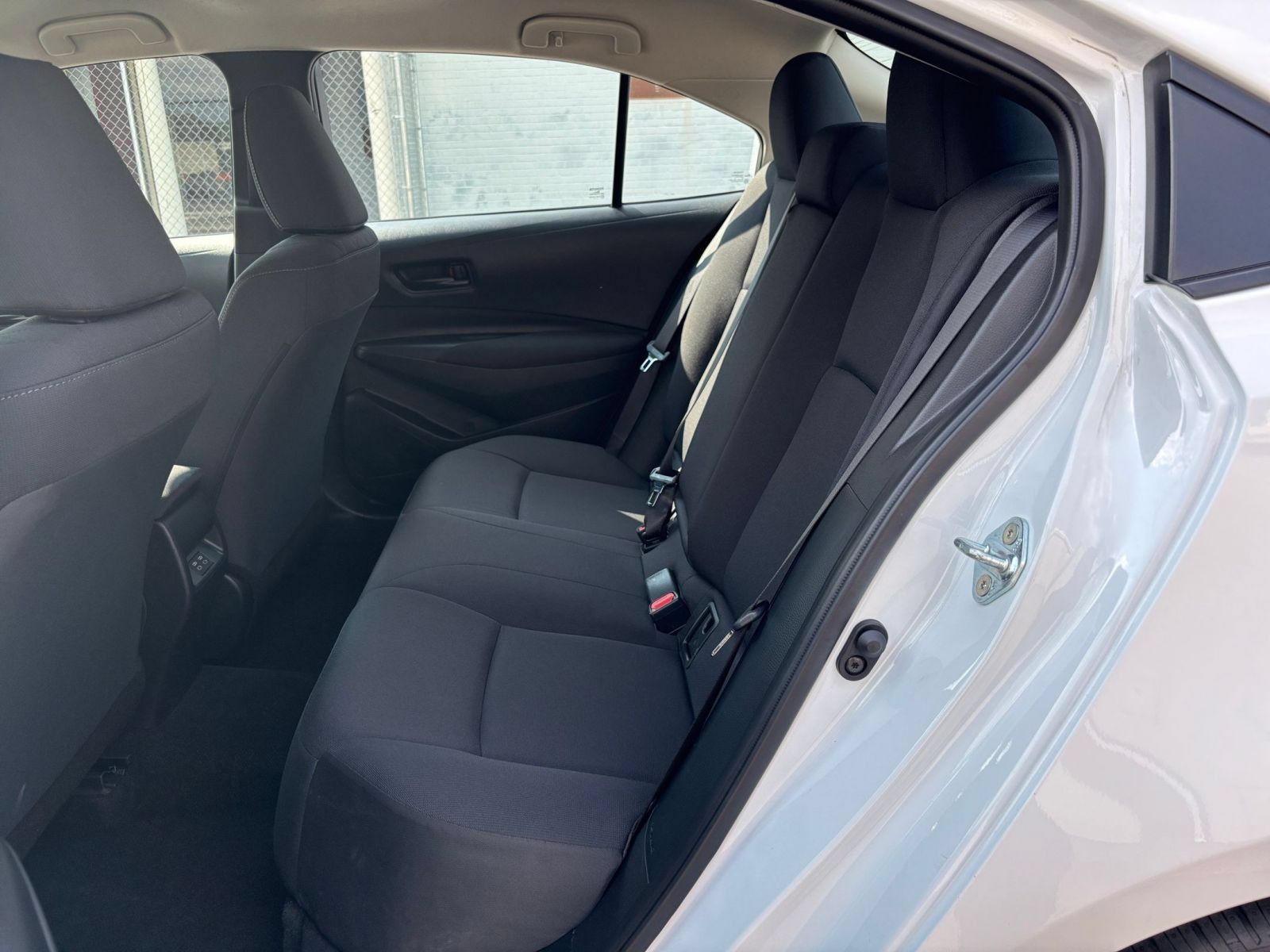 Used 2025 Toyota Corolla LE FWD image 22
