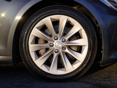 Used 2017 Tesla Model S 75D image 12