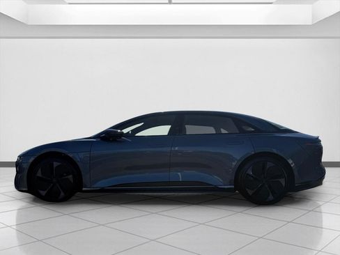 Used 2024 Lucid Air Touring image 2