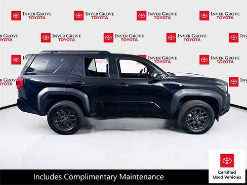 Certified 2025 Toyota 4Runner SR5 AWD/4WD image 4