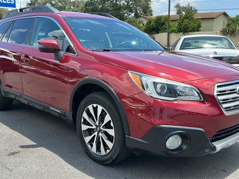 Used 2015 Subaru Outback 2.5i Limited AWD/4WD image 6