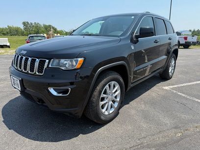 Used 2021 Jeep Grand Cherokee Laredo