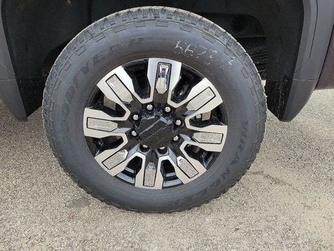 New 2026 GMC Sierra 2500 Denali w/ Denali Reserve Package image 10