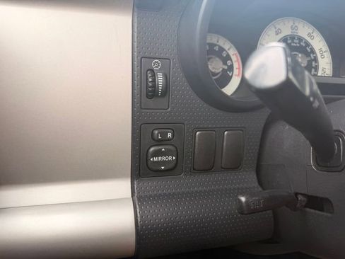 Used 2008 Toyota FJ Cruiser 4WD image 22